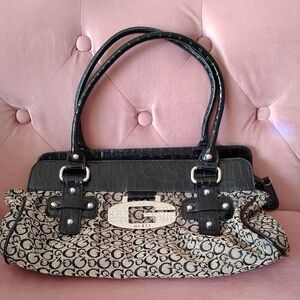 GUESS Black and Cream Women's Handbag